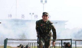 军人走路姿势视频,视频解析军人走路姿势的精髓